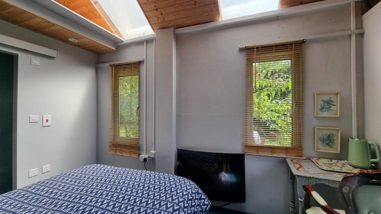 Glebe House, Private Entrance, Free Parking On Drive, Self Check In, Netflix Bed & Breakfast Ashford  Dış mekan fotoğraf